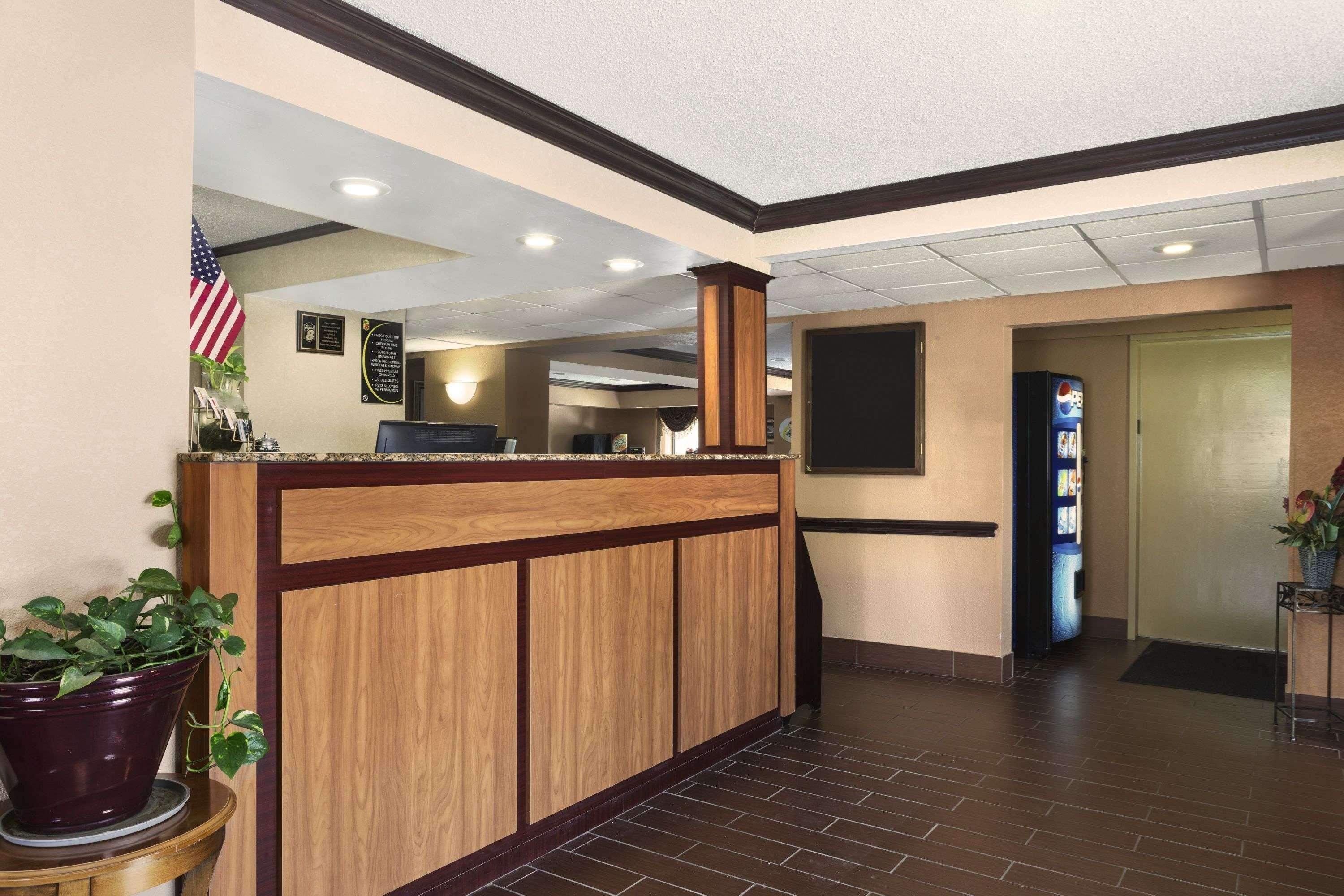 Super 8 By Wyndham Taylor/Detroit Area Μοτέλ Εξωτερικό φωτογραφία